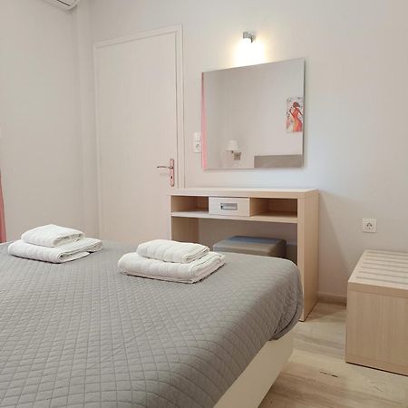 Dora'S Apartments กาวอส ภายนอก รูปภาพ