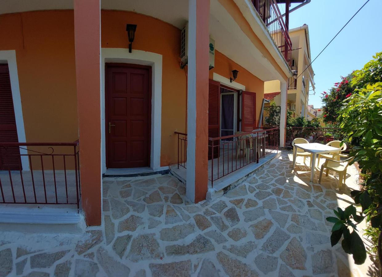 Dora'S Apartments กาวอส ภายนอก รูปภาพ